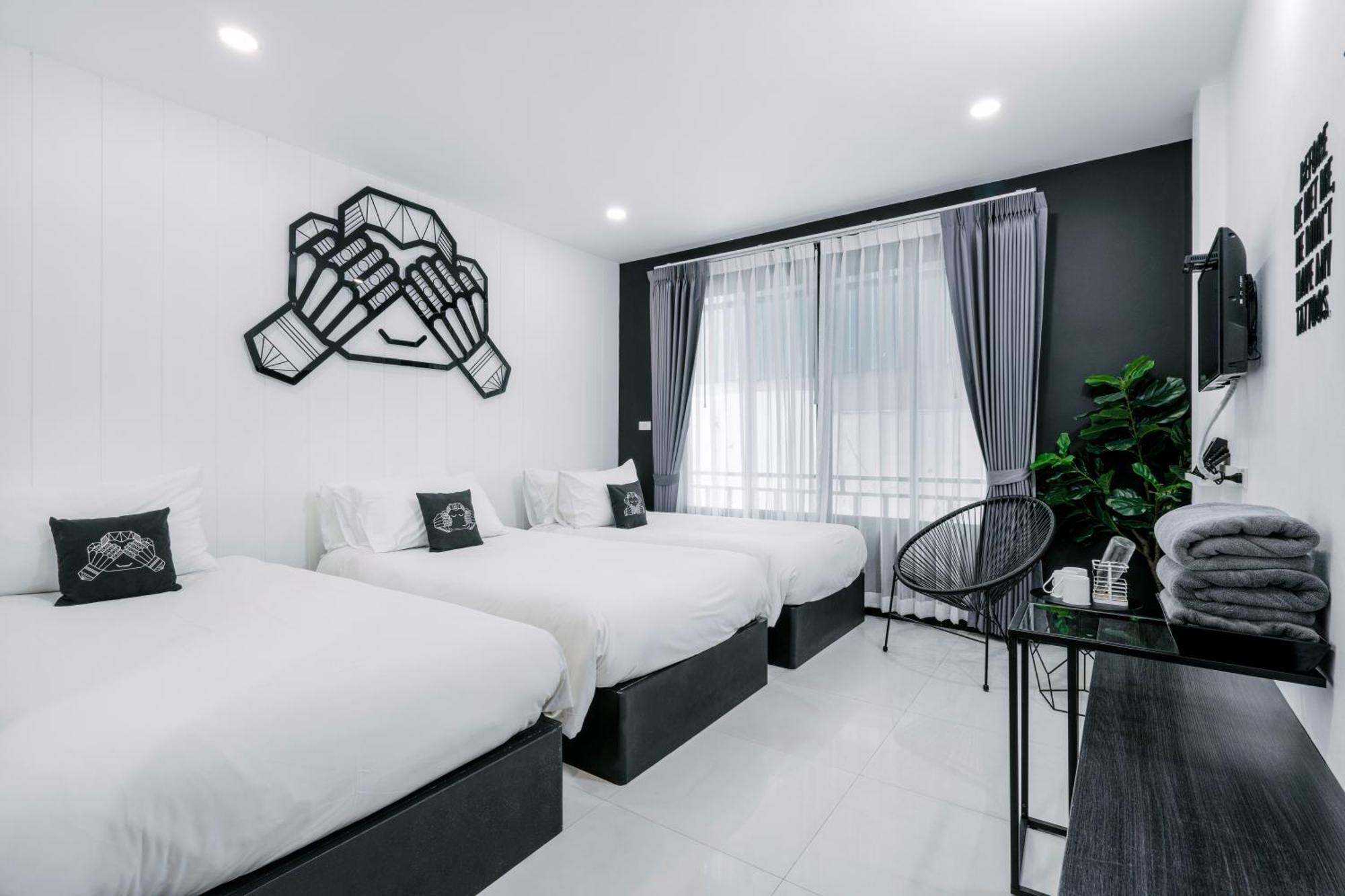 Blu Monkey Phi Phi Island Hotel Exterior foto